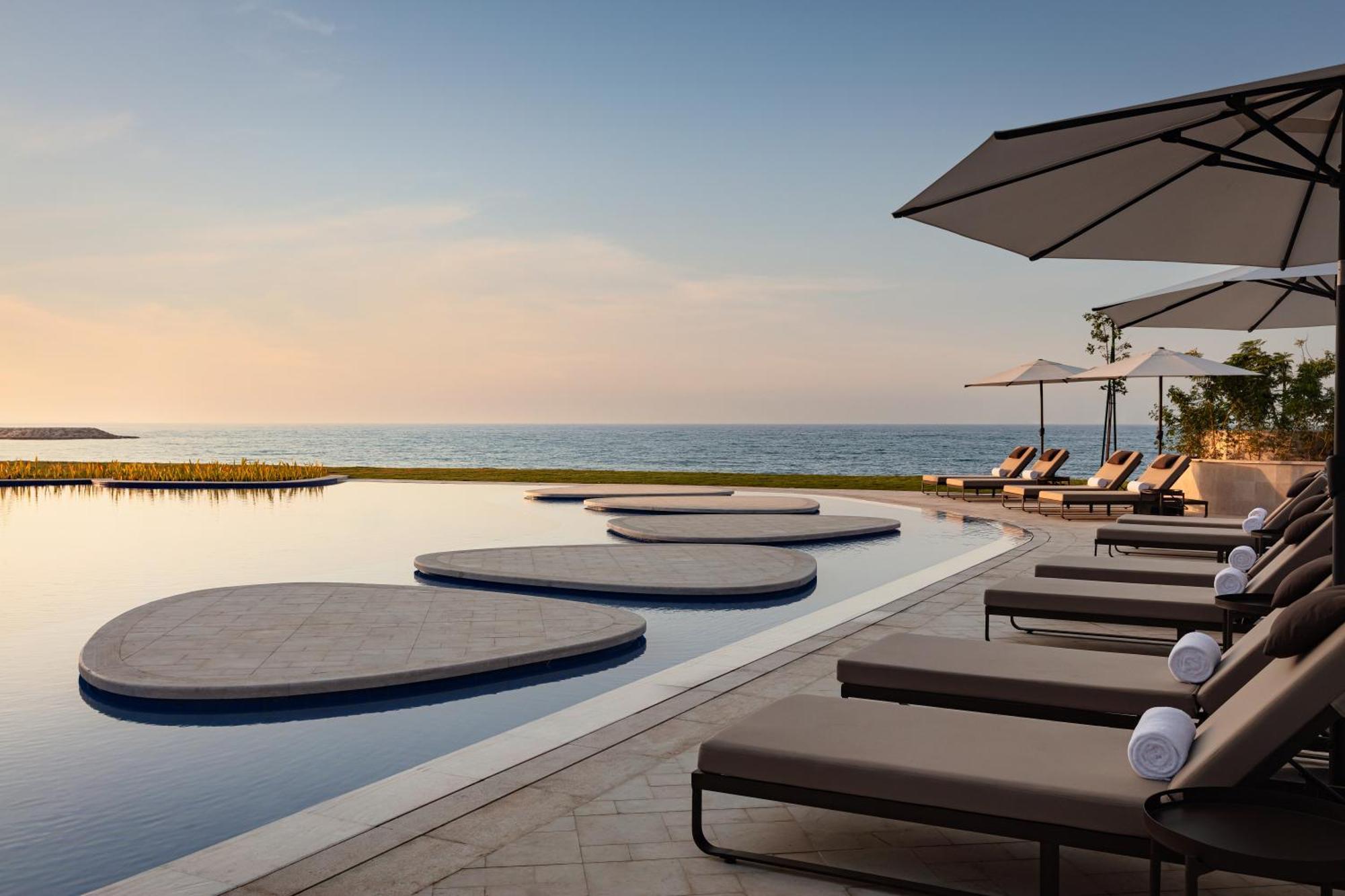 The St Regis Al Mouj Muscat Resort ภายนอก รูปภาพ
