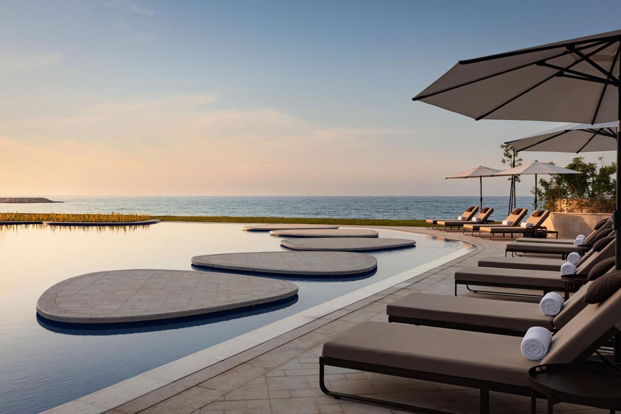 The St Regis Al Mouj Muscat Resort ภายนอก รูปภาพ
